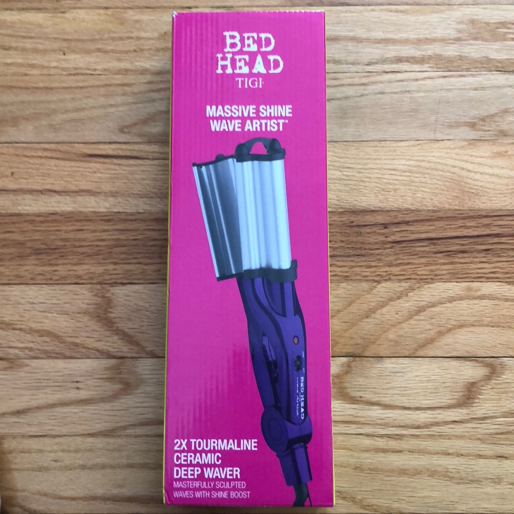 Tigi Bed Head ceramic waver iron